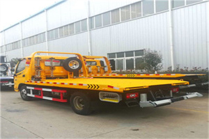 黑水附近拖车救援搭电