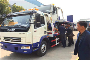 黑水汽车道路救援拖车价格